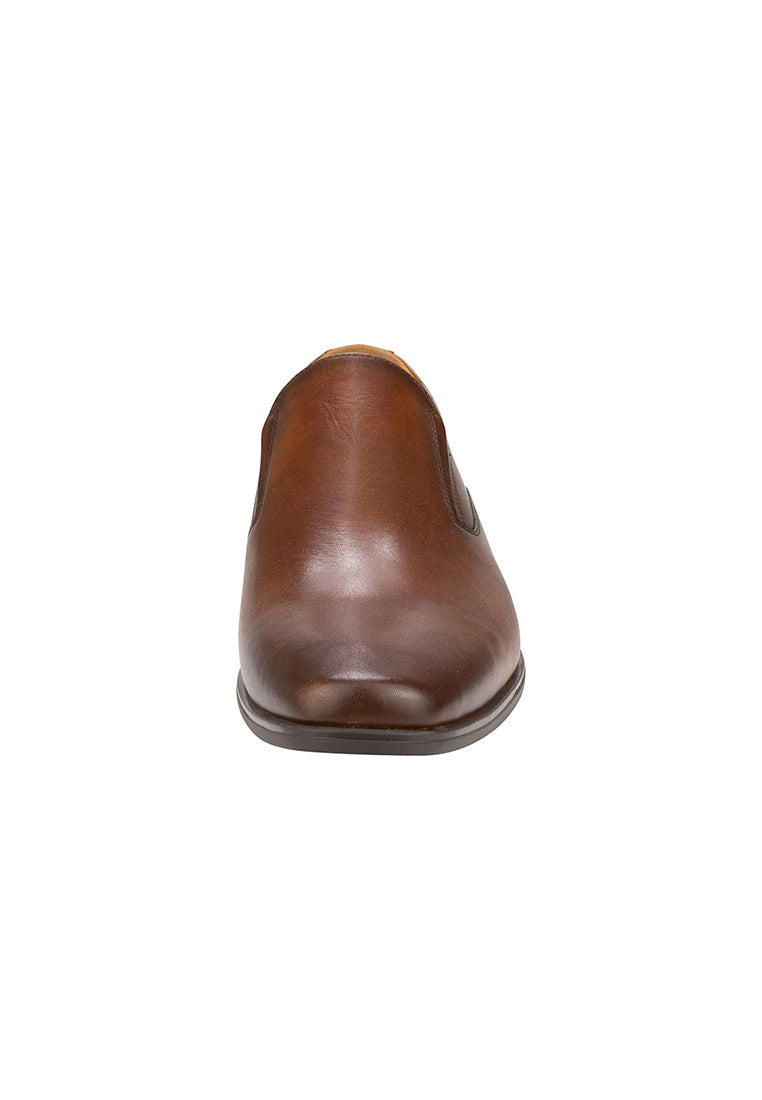 JACKSON Plain Toe Slip On Tan