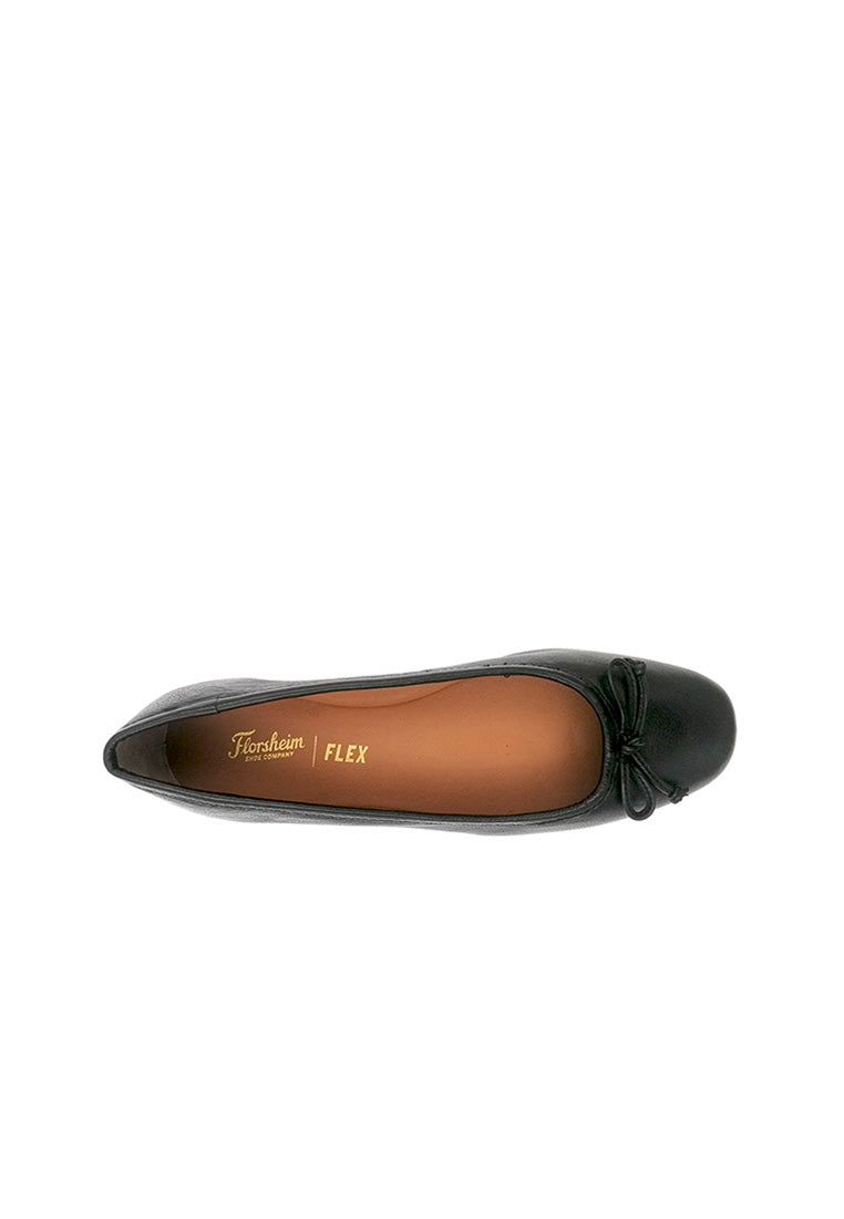 Silvia Round Toe Flat