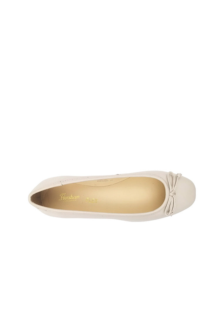Silvia Round Toe Flat