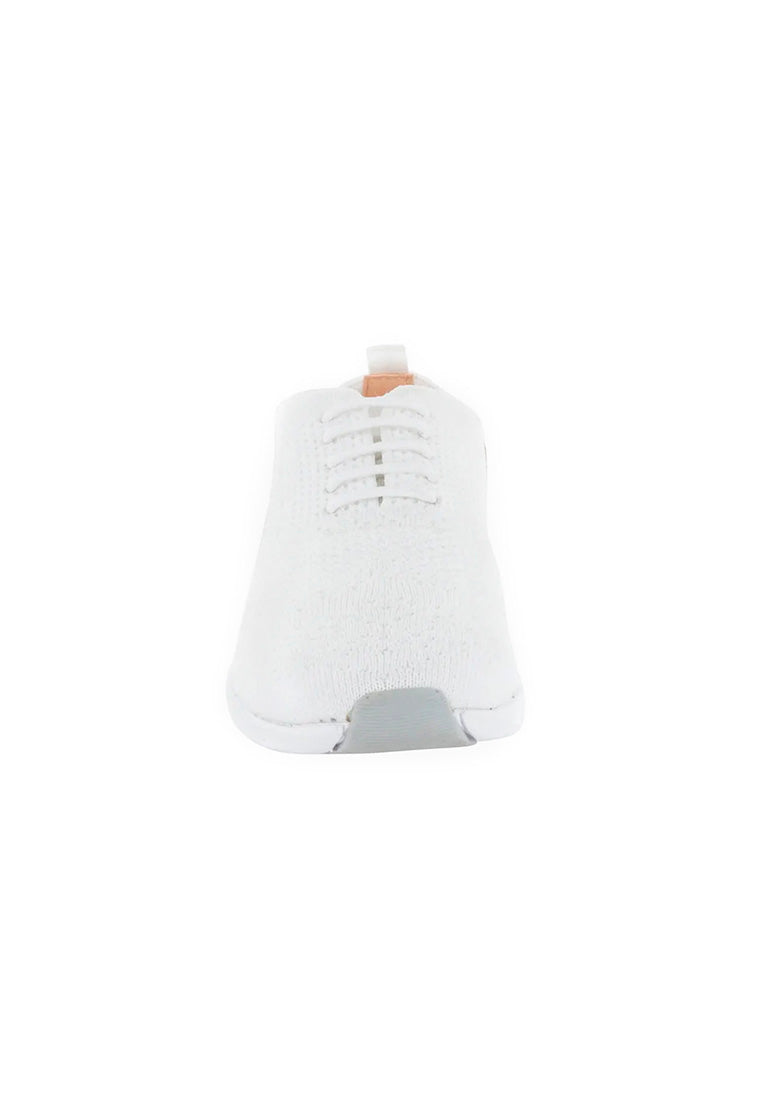 NINA WINGTIP SNEAKER White Textile